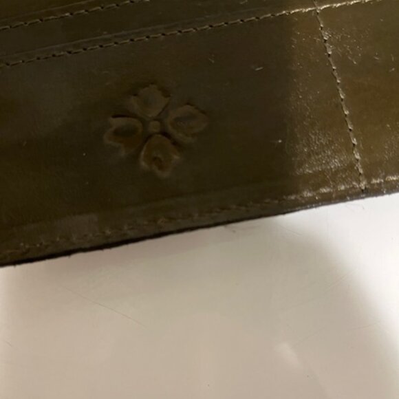 Patricia Nash tooled leather wallet. - Picture 4 of 5